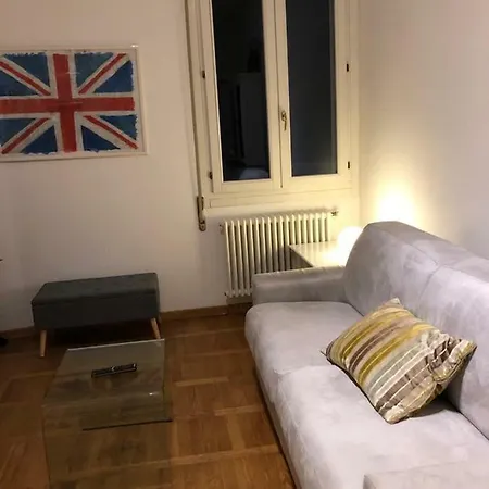 Bilocale Alle Porte Dei Giardini Margherita *