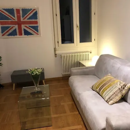 Apartment Bilocale Alle Porte Dei Giardini Margherita